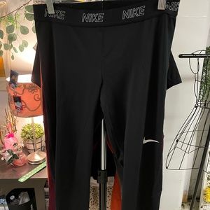 NIKE LEGGINGS